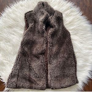 5 for 25!! Altar’d State Sherpa Vest